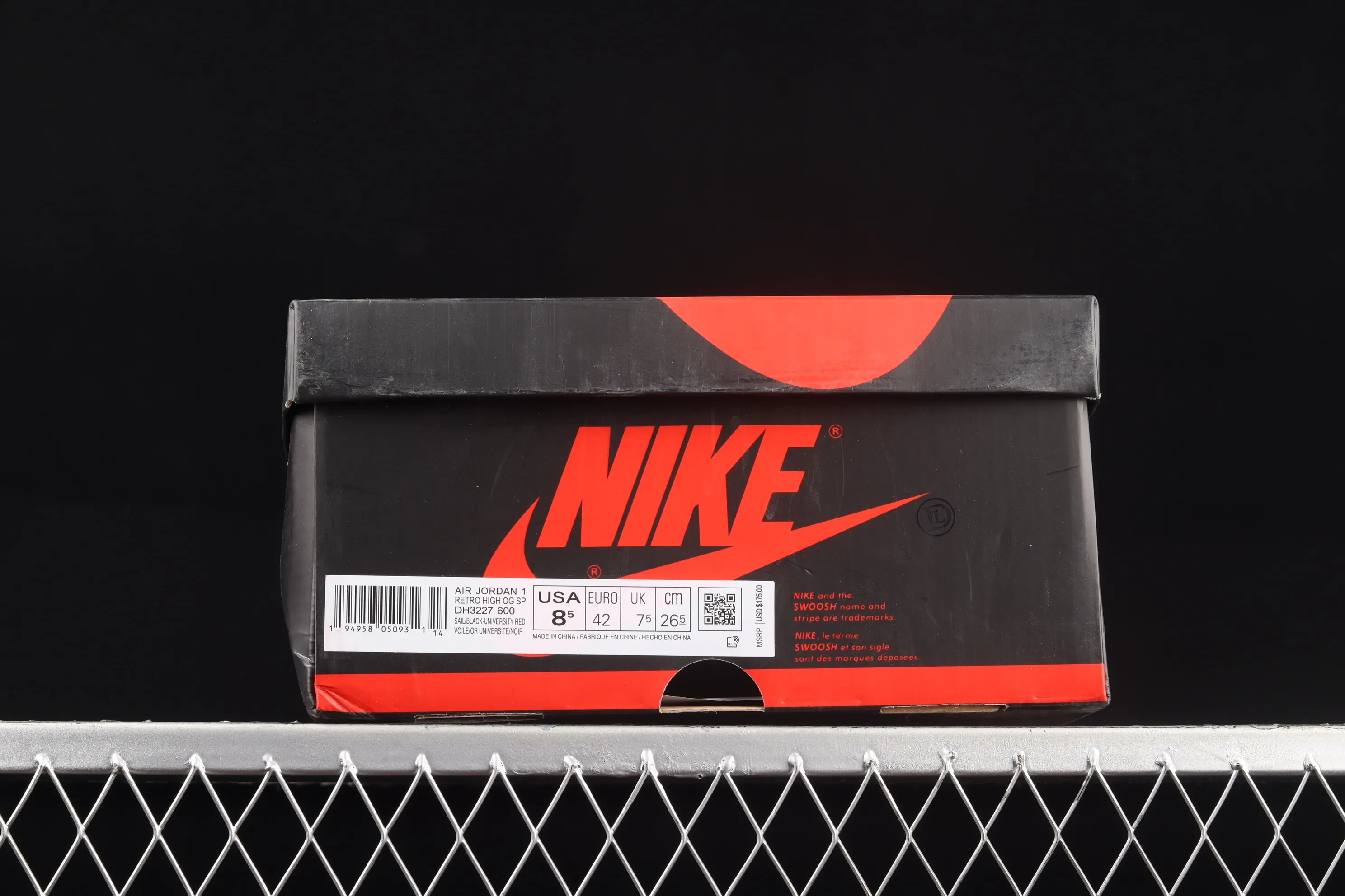 All categories Air Jordan Jordan series basketball shoes Air Jordan 1 High Travis Scott x Air Jordan 1 High OG AJ1 Joe 1 Lightning Overhook DH3227-600